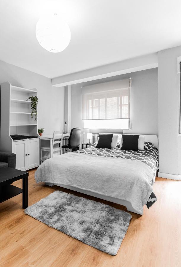 Appartamento Apartamento Premiun Plaza Del Oeste Salamanca Esterno foto